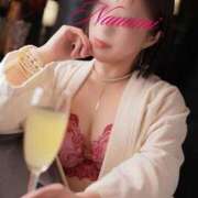 ななみ 写真更新✨ 横浜人妻花壇本店