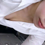 てと てとちゃん初ブログでお腹が空いている。 ∞ (はっち)