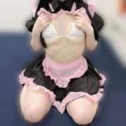 みるる 明日10時〜🤍 E+アイドルスクール