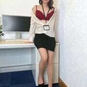 栞奈（かんな） 出勤してます🫡🫡 今日、私はあなたの部下（マーベリックグループ）