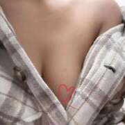 ヒメ日記 2025/10/31 21:52 投稿 泉まな 全裸美女からのカゲキな誘惑