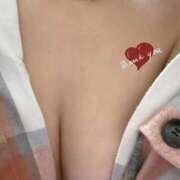 ヒメ日記 2025/12/22 21:37 投稿 泉まな 全裸美女からのカゲキな誘惑