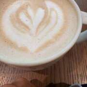 里山いと 冬眠中🐻 おもてなし妻