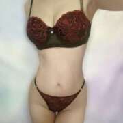 愛美（アイミ） シフト⁺◟✿🐛 アロマ新横浜