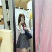 ヒメ日記 2025/08/28 16:07 投稿 あいす 女子校生はやめられない