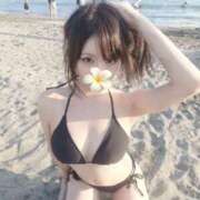 あくび 海行ってきたんだ〜🏖🌺 隙のあるエステ