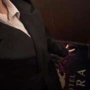 ヒメ日記 2025/12/20 15:05 投稿 YUKI どこかのＯＬさん達