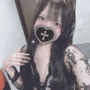 しおり おはにょー🖤 Triple Pink(トリプルピンク)