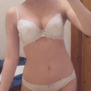 ヒメ日記 2025/10/28 03:32 投稿 ことか 完全自由交際！出会い廚カノジョと好き放題！