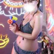 ヒメ日記 2025/11/03 22:33 投稿 【まろん】やみつき巨乳美女 コーチと私と、ビート板･･･