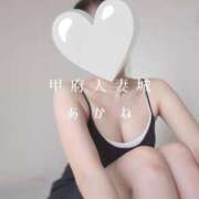 あかね あけましておめでとうございます🐴✨ 甲府人妻城