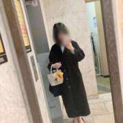 葉桐きょうこ バックみてみて！ 全裸にされた女たちor欲しがり痴漢電車
