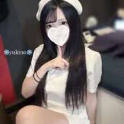 ゆきの 目が離せないFカップ！ 新年1発目🎍🐴 ウエスト・コム