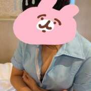 ヒメ日記 2025/10/12 23:01 投稿 安達りん 断りきれない美人マッサージ嬢たち