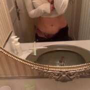 ヒメ日記 2026/01/18 17:42 投稿 安達りん 断りきれない美人マッサージ嬢たち