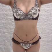 ヒメ日記 2026/02/18 18:46 投稿 安達りん 断りきれない美人マッサージ嬢たち