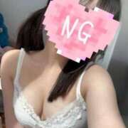 りこ 9時をお知らせ…しつつ二度寝します🛌 ドッチパイモミ 越谷店