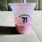 鷲尾じゅん ちいかわ🍓🥛 ドクトル・ストレッチ