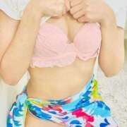 アヤ 昨日は休んでしまってごめんなさい Aroma De Pari（アロマ・デ・パリ）