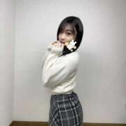 ヒメ日記 2025/12/29 09:07 投稿 広瀬りな 妄想する女学生たち 梅田校