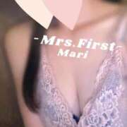 まり クリスマス出勤🎄🩷 ミセス ファースト -お姉さん・若妻専門店-