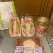 蘭 明日は土曜日出勤☺️ 川崎人妻城