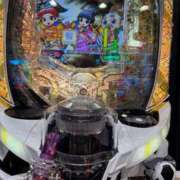 ゆも 💰大盤振る舞いじぁ〜♡💰 ティアラ