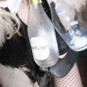 ヒメ日記 2025/11/01 23:04 投稿 ももな Beauty Street