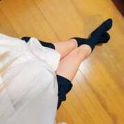 ヒメ日記 2025/11/15 06:10 投稿 つばき 電車ごっこ