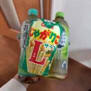 みよ エロ過ぎる現役大学生 写メ日記見てくれてありがとう〜💖 L＆Jブラザーズ