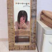 ヒメ日記 2025/11/12 23:58 投稿 うらん プールサイド