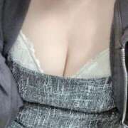 紅葉あかね お願い⚠️😭 夜這い専門 発情する奥様たち梅田店