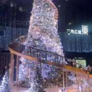 双葉ゆず ツリー🎄🤍 デリス新宿