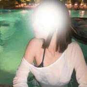 愛理【あいり】 気分🫧 高級オナクラ　ひよこクラブ