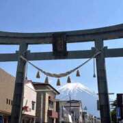 うらら 次回出勤予定です♡ オナクラ大人女子