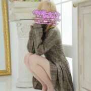 四つ葉 ひかり 本日います♡ バルボラ マリン