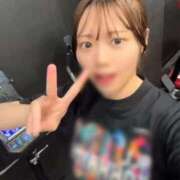 るな 今日も(* ｰ̀ ֊ ｰ́ )و✧ 黒い金魚（札幌）