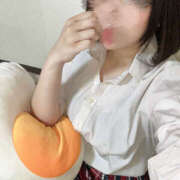 まいか 出勤♡ぱんちら！ れもんガールズ