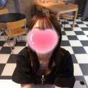 ももな★愛嬌抜群ビジュ最強 楽しく💖❤️🌸🥰✨ かりゆしOLの秘密【20代沖縄美女多数在籍-デリヘル×ヌードエステ】