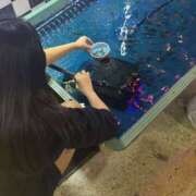 まゆ 久々に金魚すくい🐠🫧‪ 若妻淫乱倶楽部 久喜店