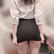 ルナ【抱きしめたくなる甘色天使】 出勤しました🍀*゜ 秘書コレクション 高松店