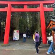 ゆい いてきた〜✨️ 激安ドットコム