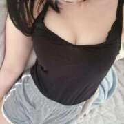 しの 充実🎇🎆 白い巨乳