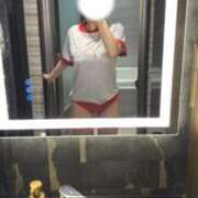 ヒメ日記 2026/07/01 00:49 投稿 しの 白い巨乳
