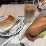 ヒメ日記 2025/11/11 13:02 投稿 るな ノーブラで誘惑する奥さん谷九・日本橋