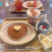 ぴと ぴとです😻 池袋あられ