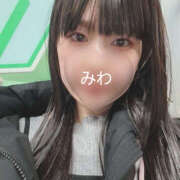 みわ 今日の夜ご飯はあんぱんでした🍞 プレイガール(亀有)