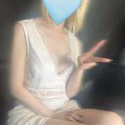 なこ 出勤してます…♡ ホワイトベル