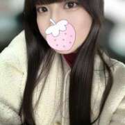 ひなこ 出勤します✊🏻 白いぽっちゃりさん五反田店