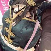 鈴白りる 出勤してました！ 全裸にされた女たちor欲しがり痴漢電車